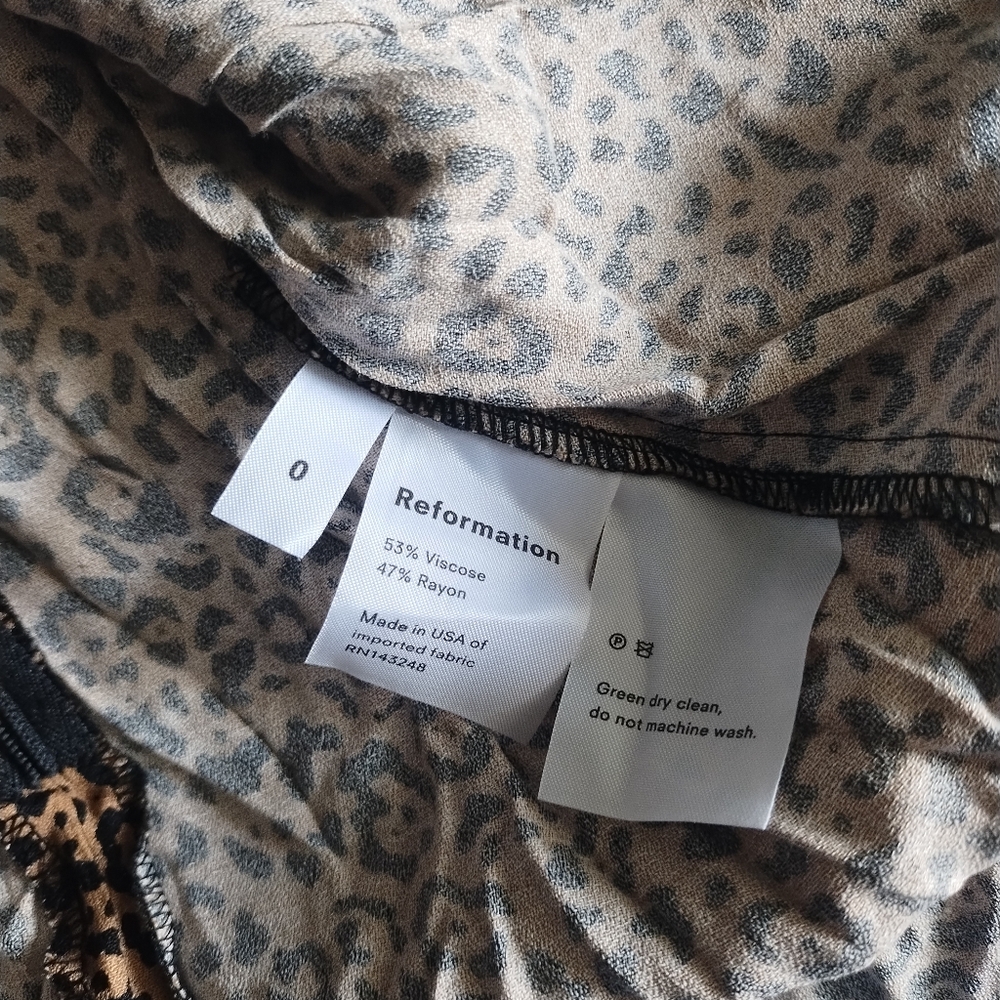 Reformation Leopard Print Crepe Dress 0 - Picture 6 of 6